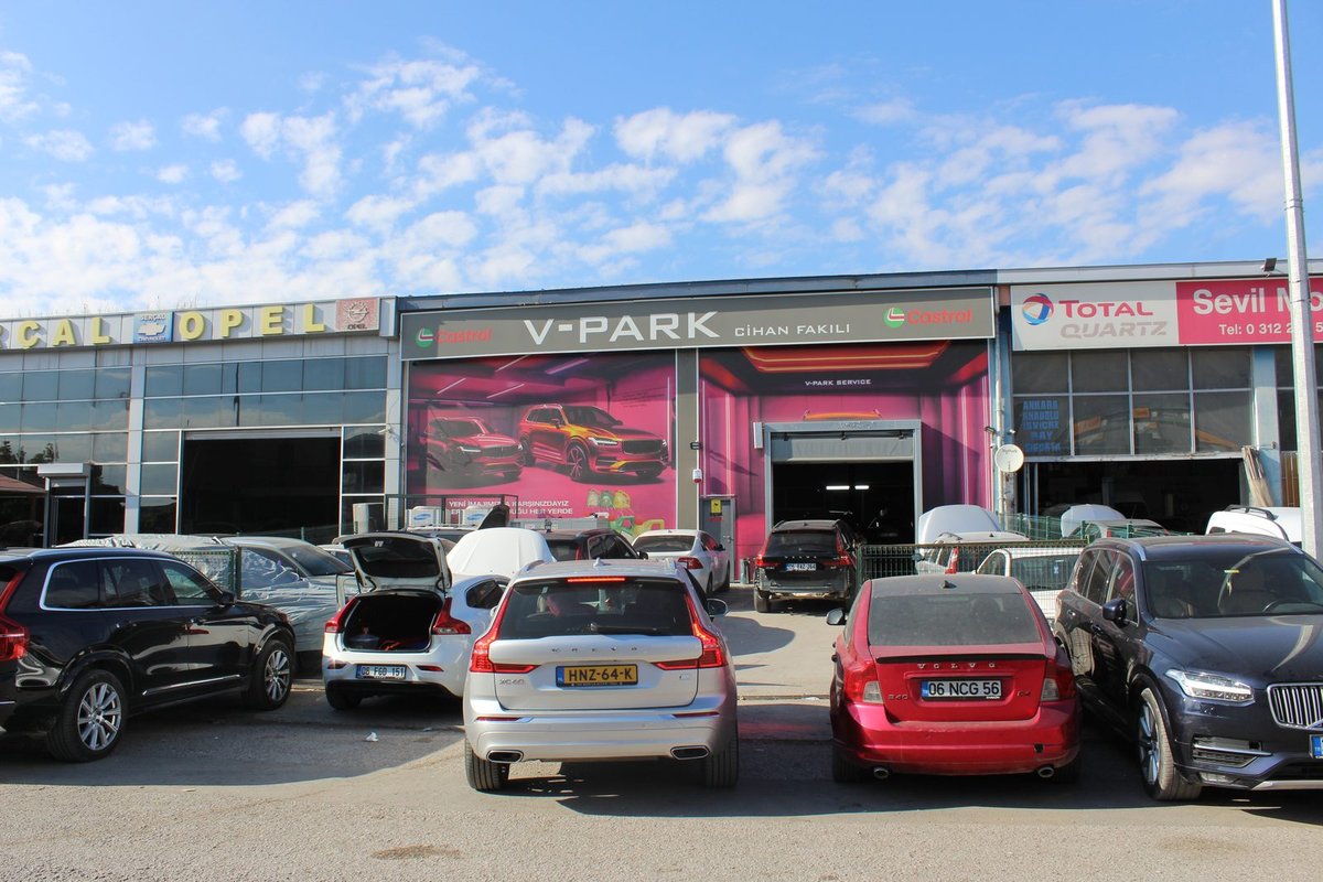 V-Park Tamirhanesi servis girişi